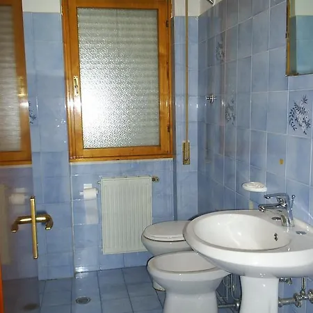 منزل للإقامة Housing In